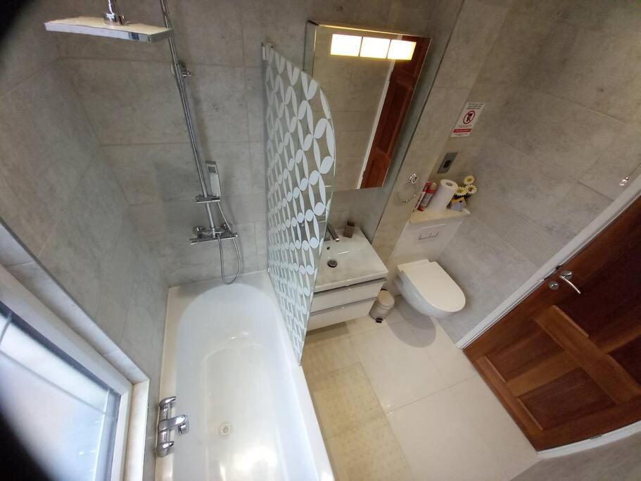 Luxury Holiday Home, Near Beach Southend-on-Sea Ngoại thất bức ảnh