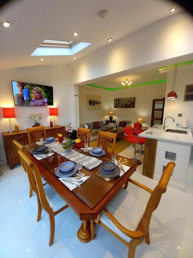 Luxury Holiday Home, Near Beach Southend-on-Sea Ngoại thất bức ảnh