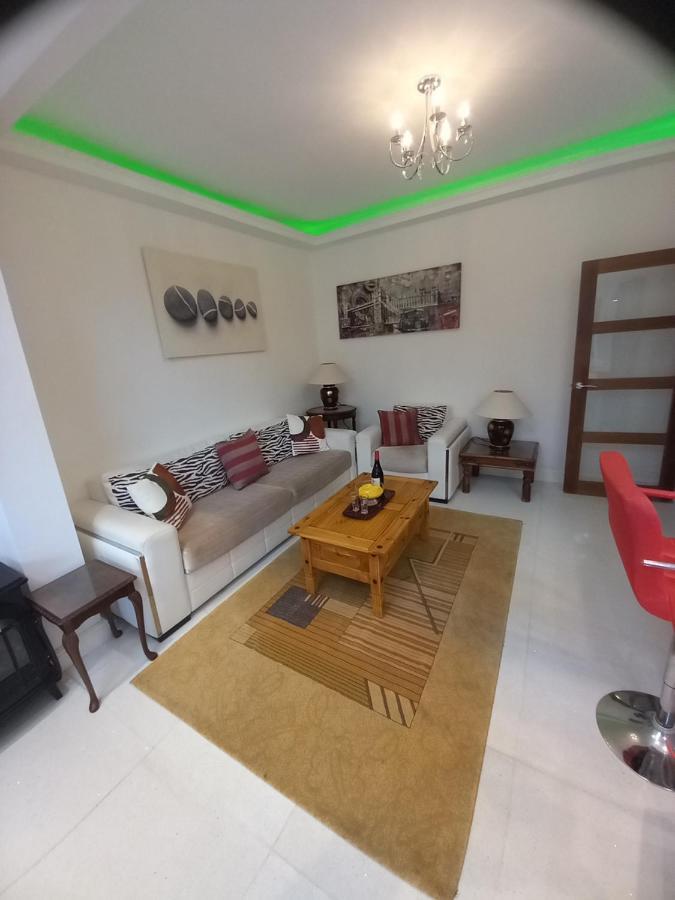 Luxury Holiday Home, Near Beach Southend-on-Sea Ngoại thất bức ảnh