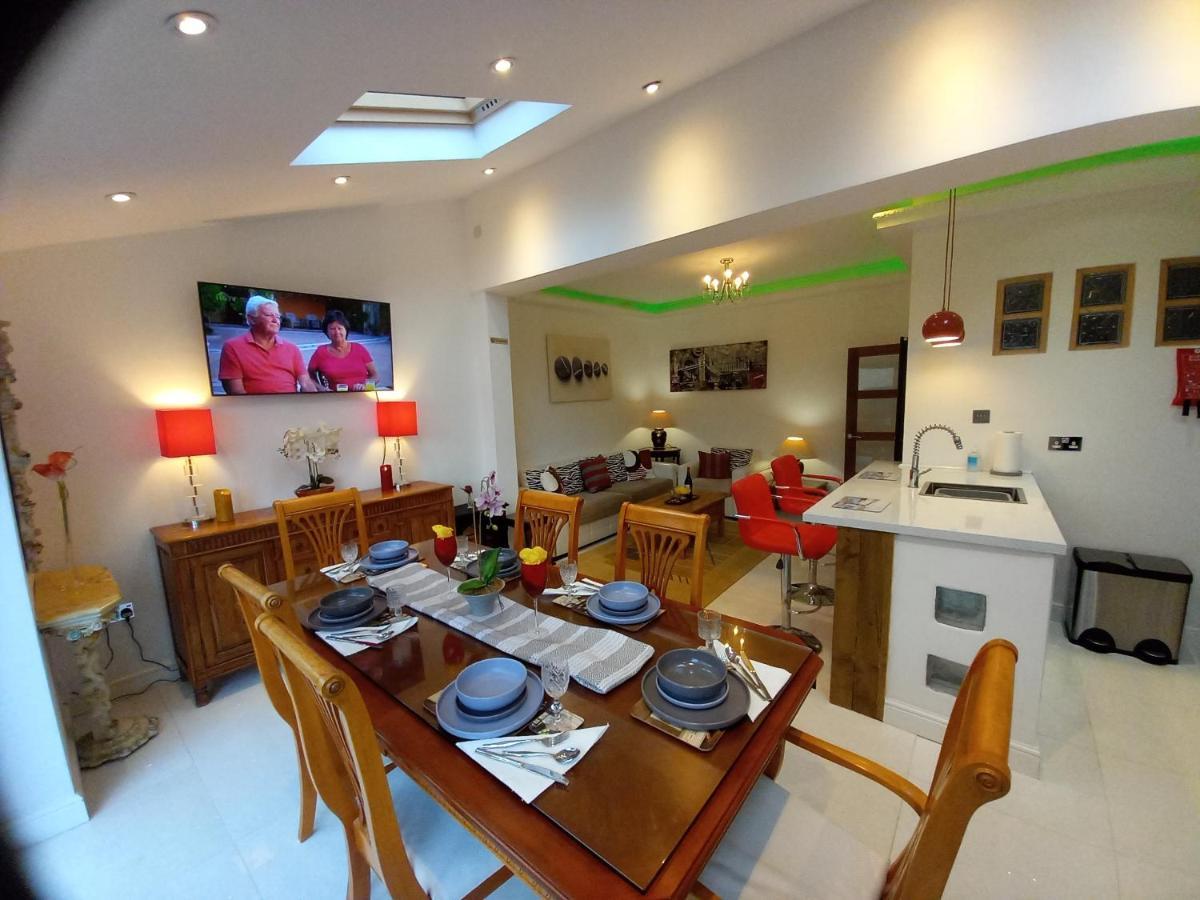Luxury Holiday Home, Near Beach Southend-on-Sea Ngoại thất bức ảnh