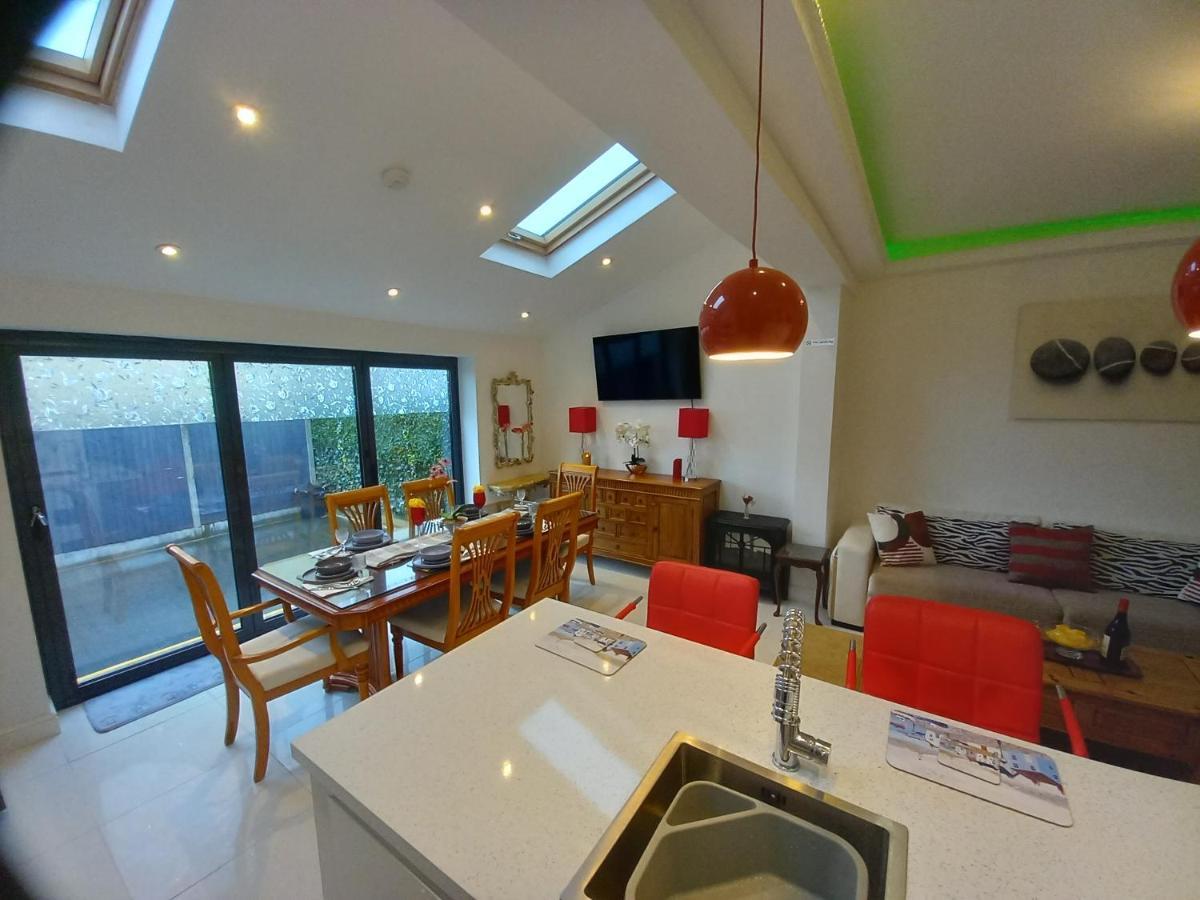Luxury Holiday Home, Near Beach Southend-on-Sea Ngoại thất bức ảnh